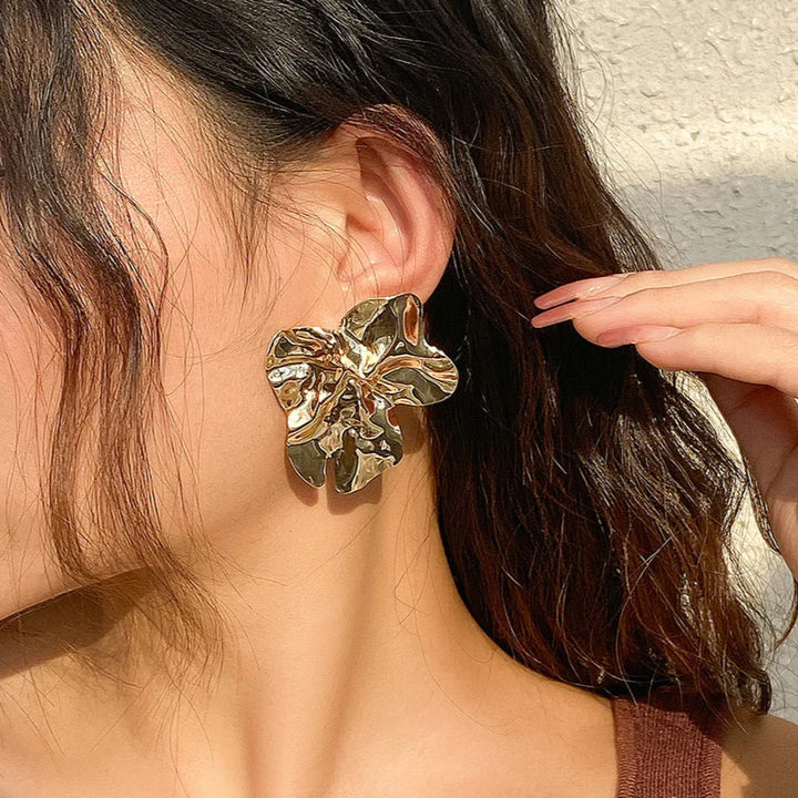 Vintage Flower Stud Earrings