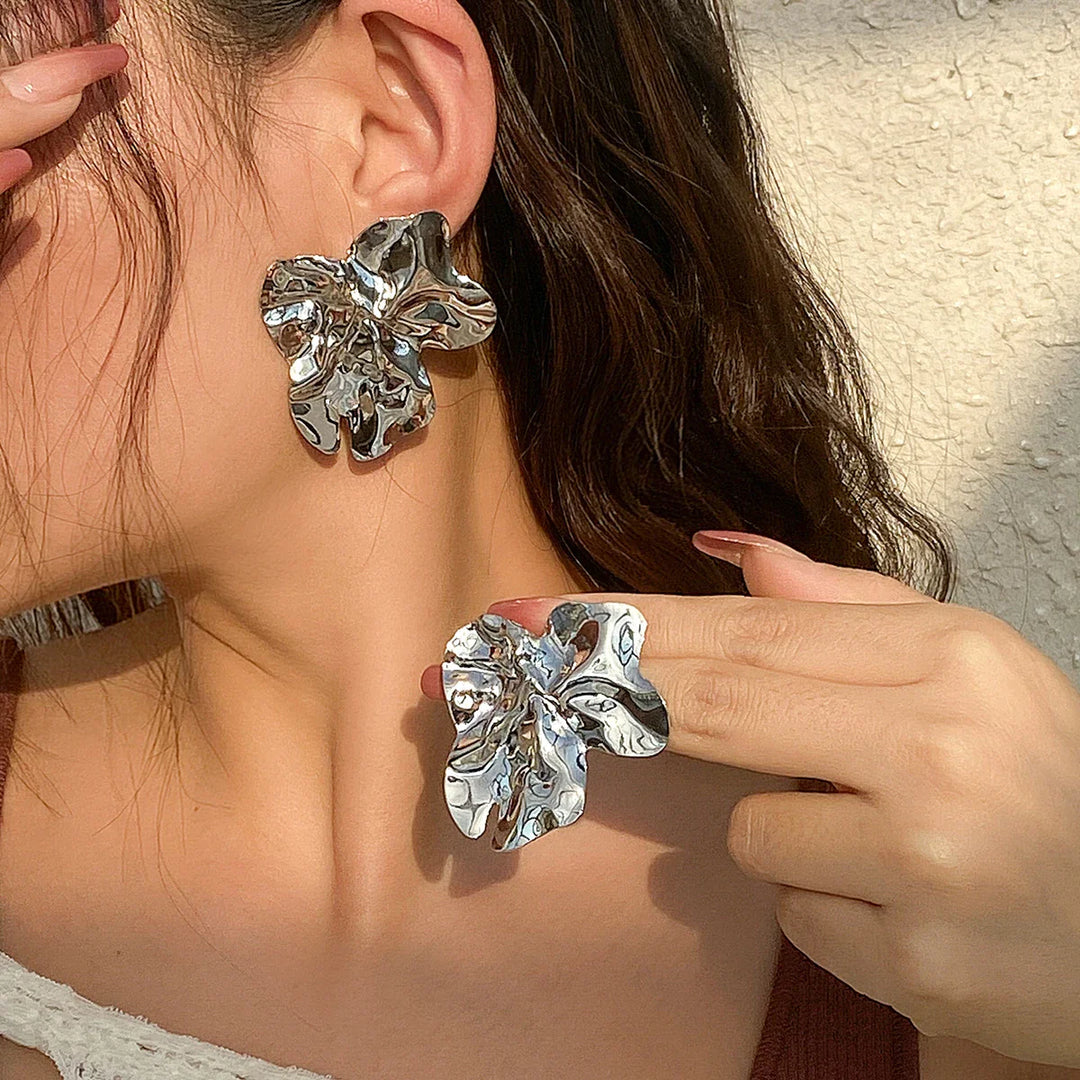 Vintage Flower Stud Earrings