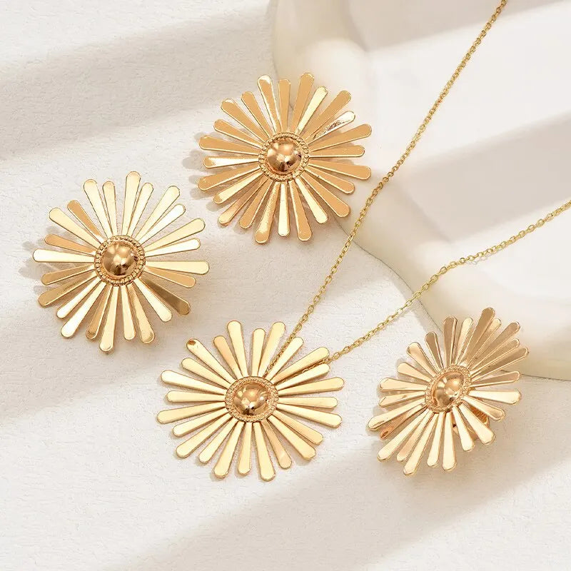 Golden Bloom 3-Piece Jewelry Set